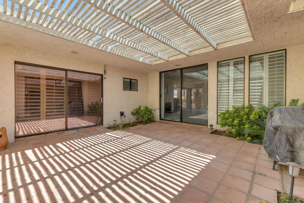 78159 Lago Drive