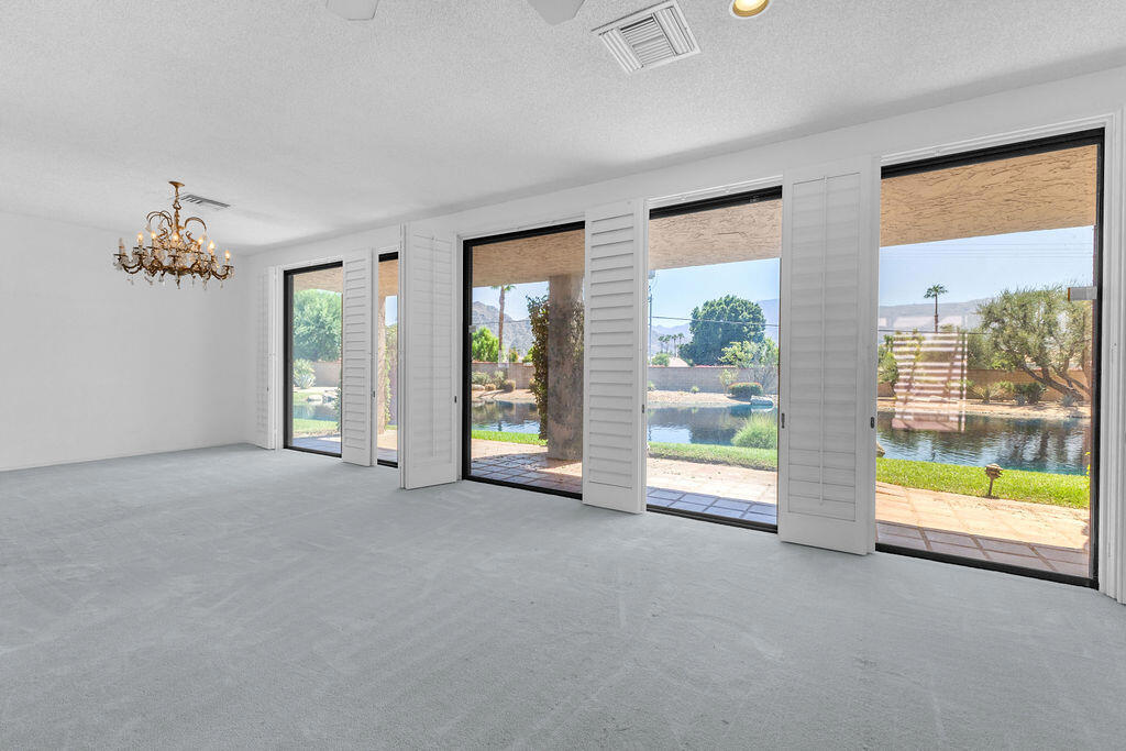 78159 Lago Drive
