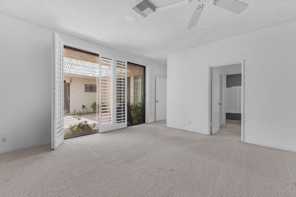78159 Lago Drive