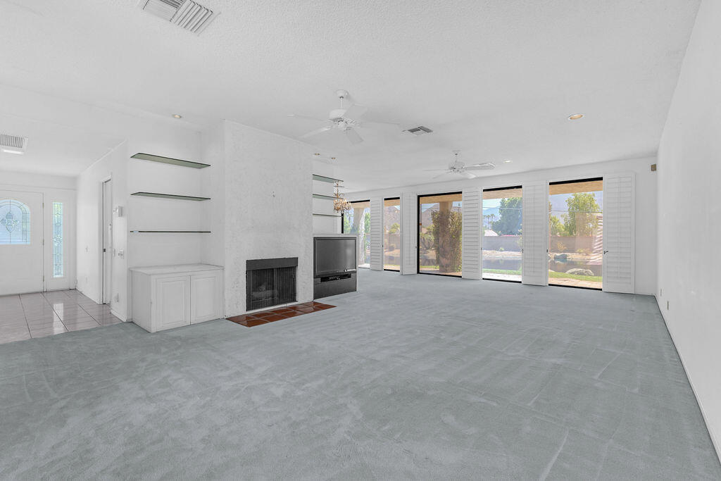 78159 Lago Drive