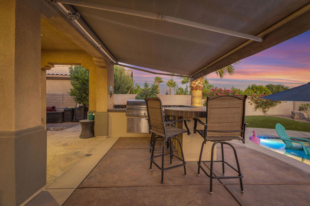 81323 Avenida Colonias