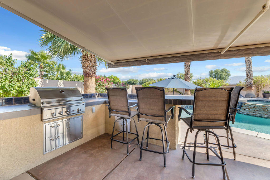 81323 Avenida Colonias