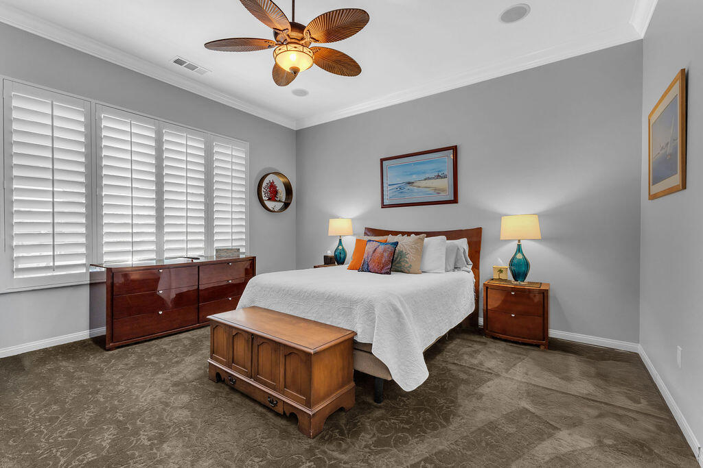 81323 Avenida Colonias