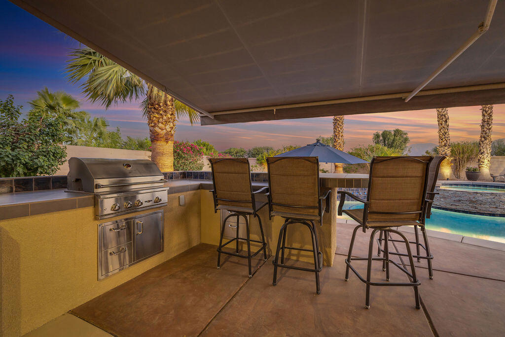 81323 Avenida Colonias