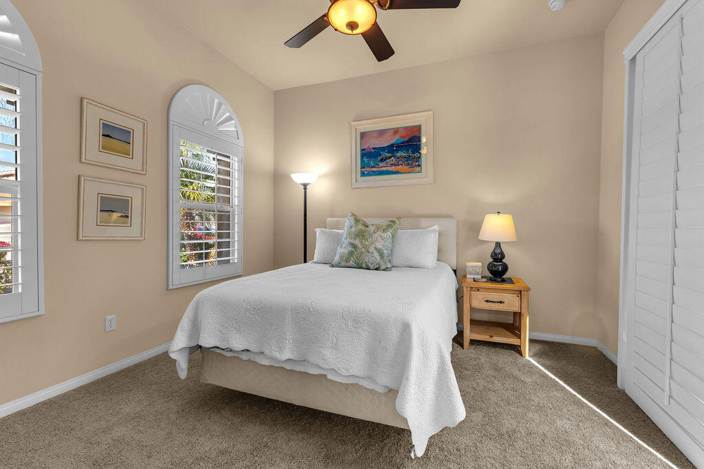 81323 Avenida Colonias