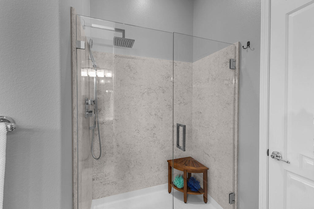 81323 Avenida Colonias