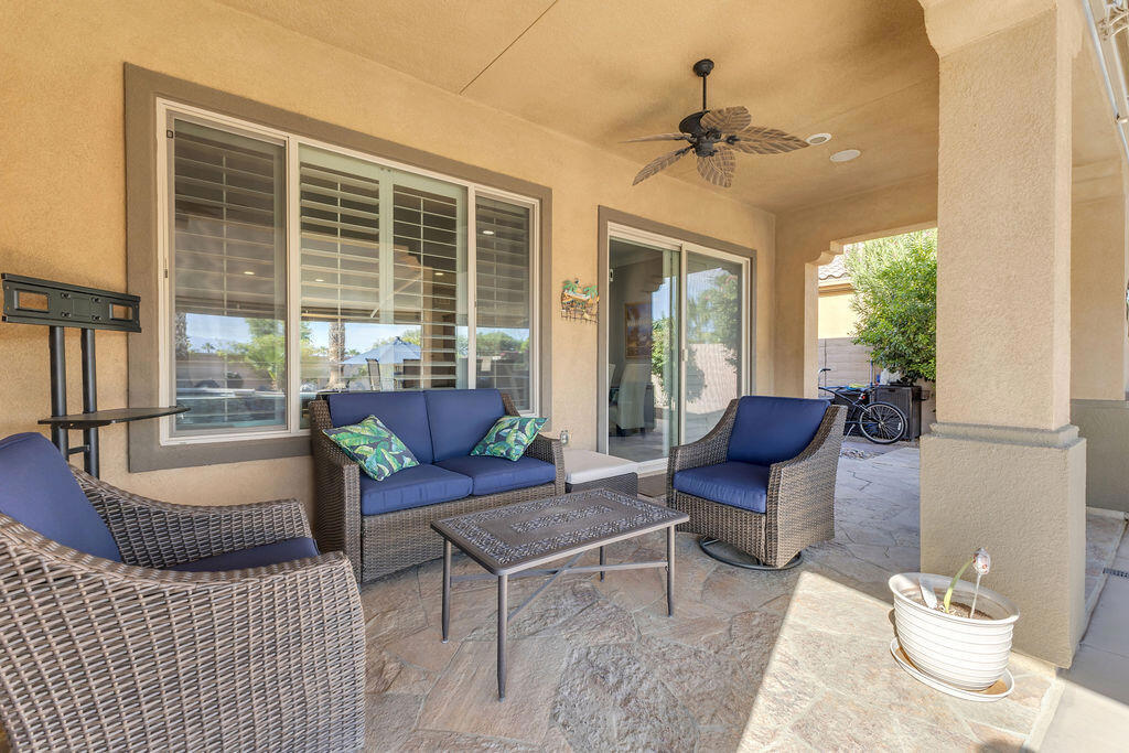 81323 Avenida Colonias