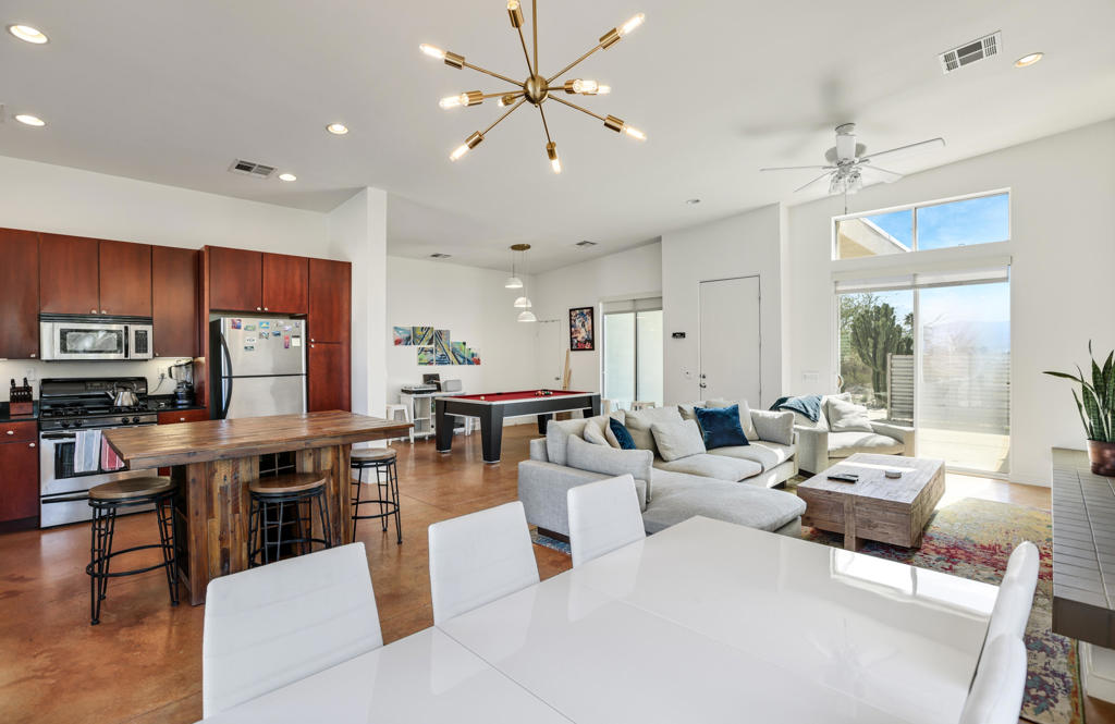 67686 Long Canyon Lane