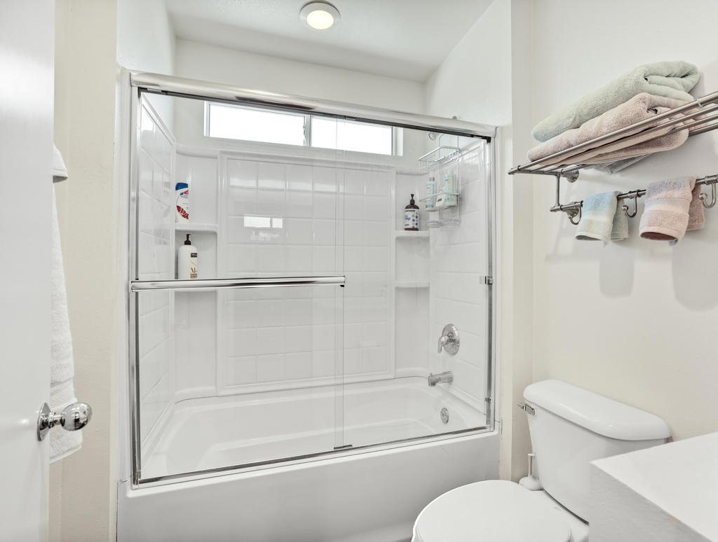 67686 Long Canyon Lane