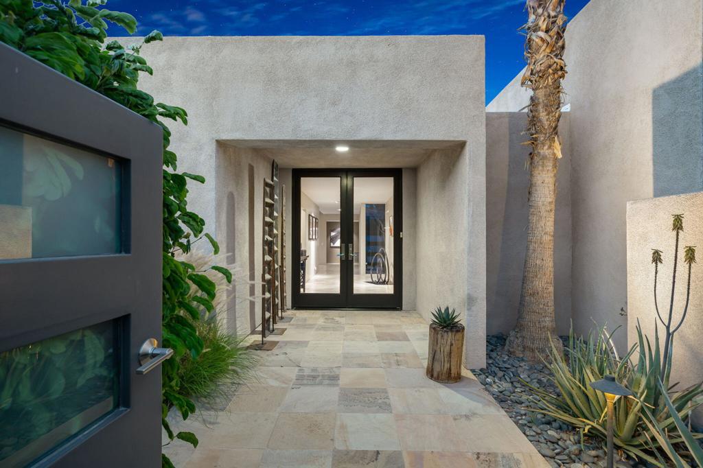 46440 War Bonnet Circle