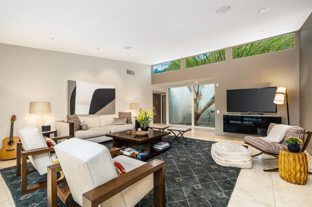 46440 War Bonnet Circle