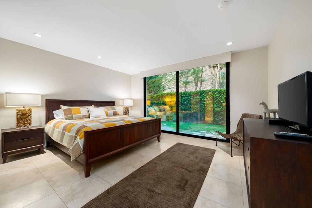 46440 War Bonnet Circle