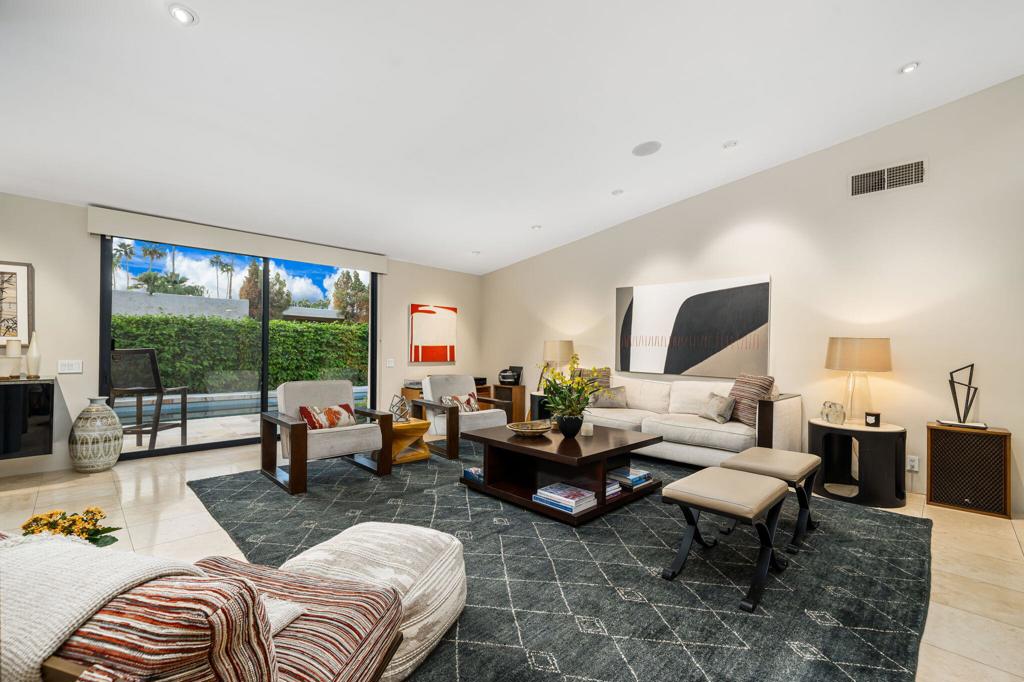 46440 War Bonnet Circle