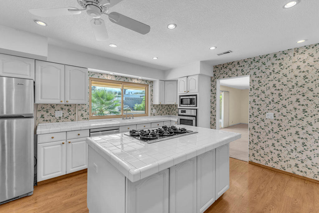 74075 Setting Sun Trail