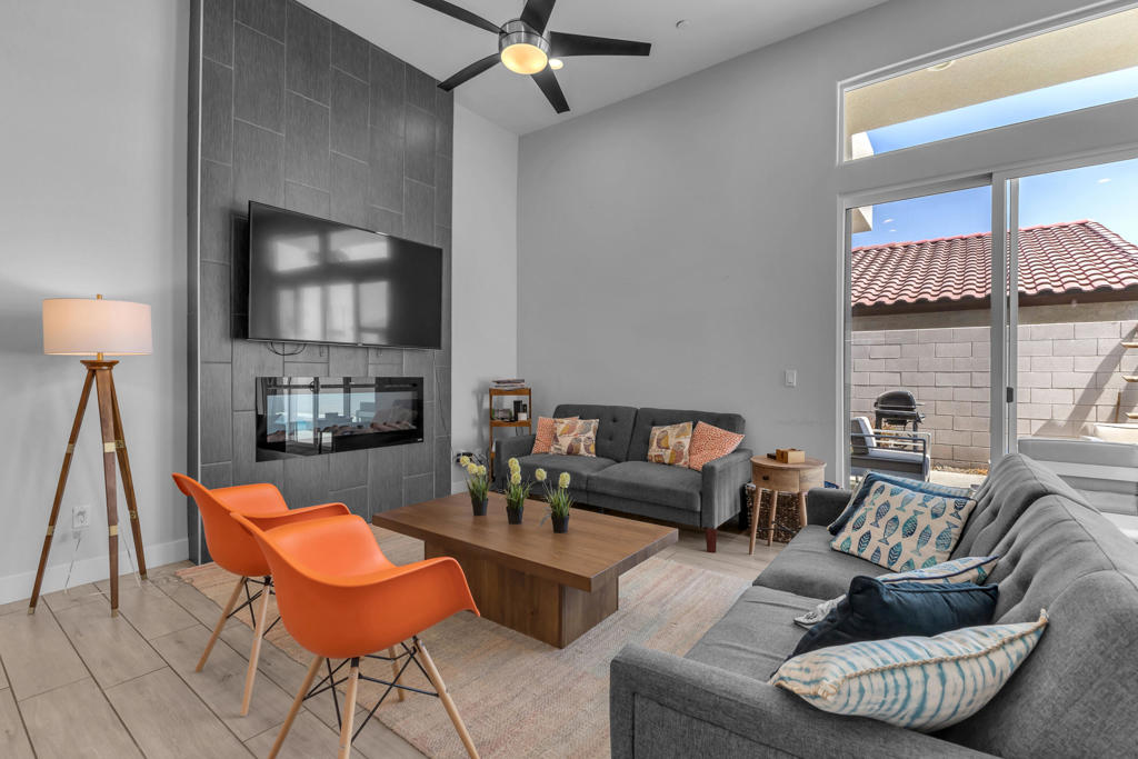 51855 Avenida Juarez