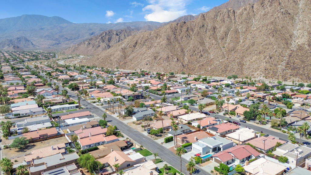 51855 Avenida Juarez