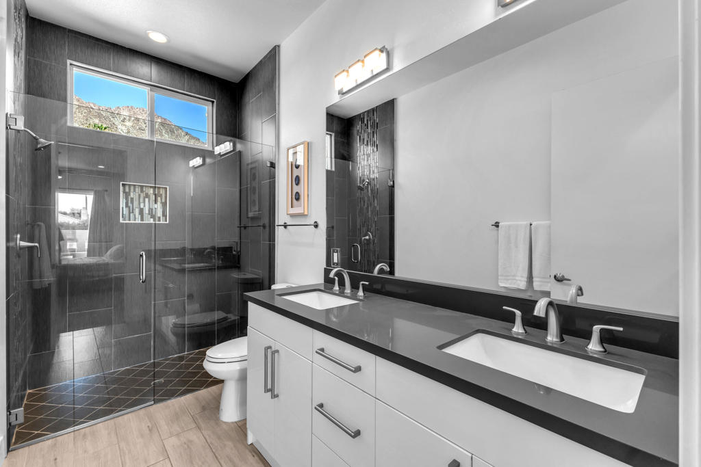 51855 Avenida Juarez