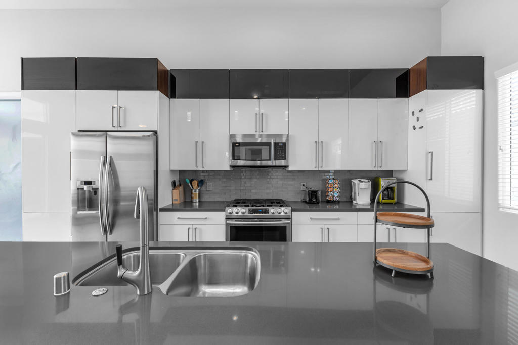 51855 Avenida Juarez