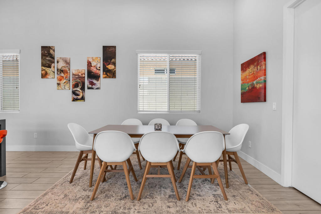 51855 Avenida Juarez