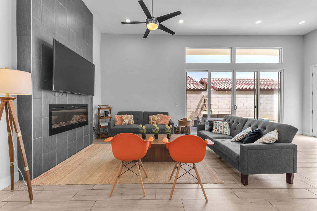 51855 Avenida Juarez