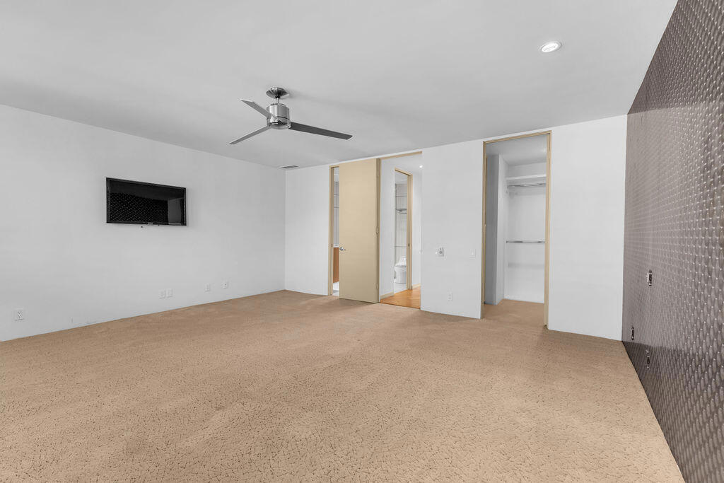 1421 Tamarisk West Street 3