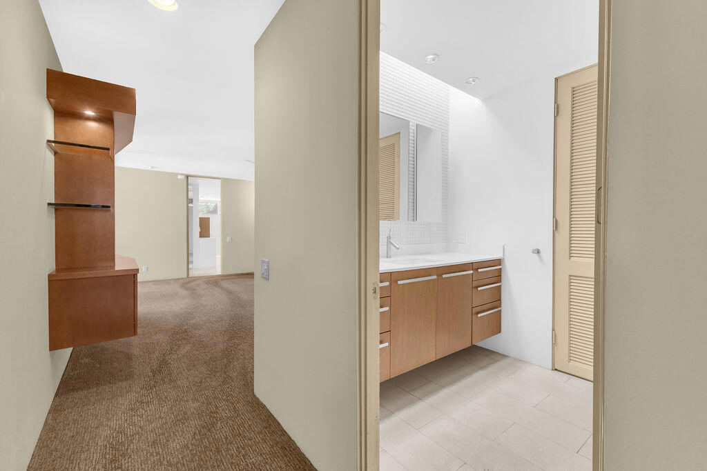 1421 Tamarisk West Street 3