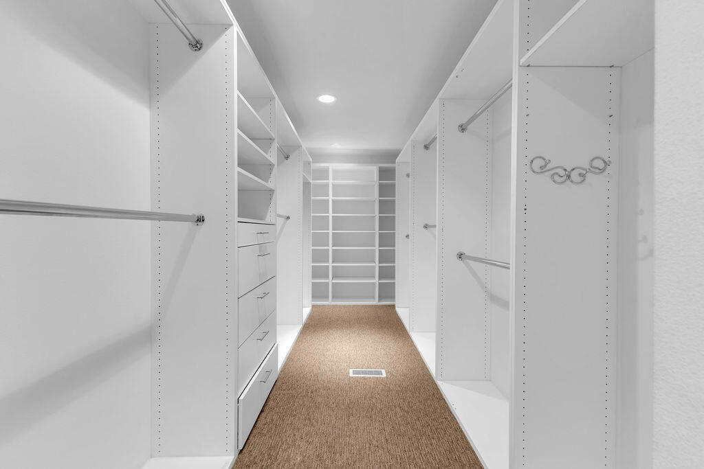 1421 Tamarisk West Street 3