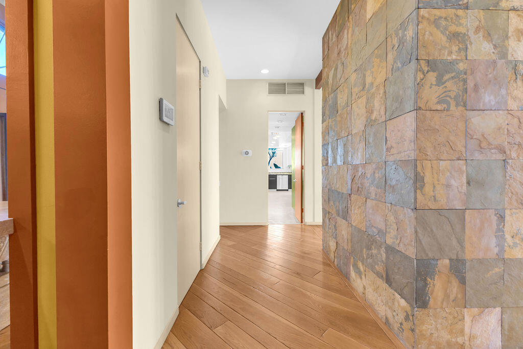 1421 Tamarisk West Street 3