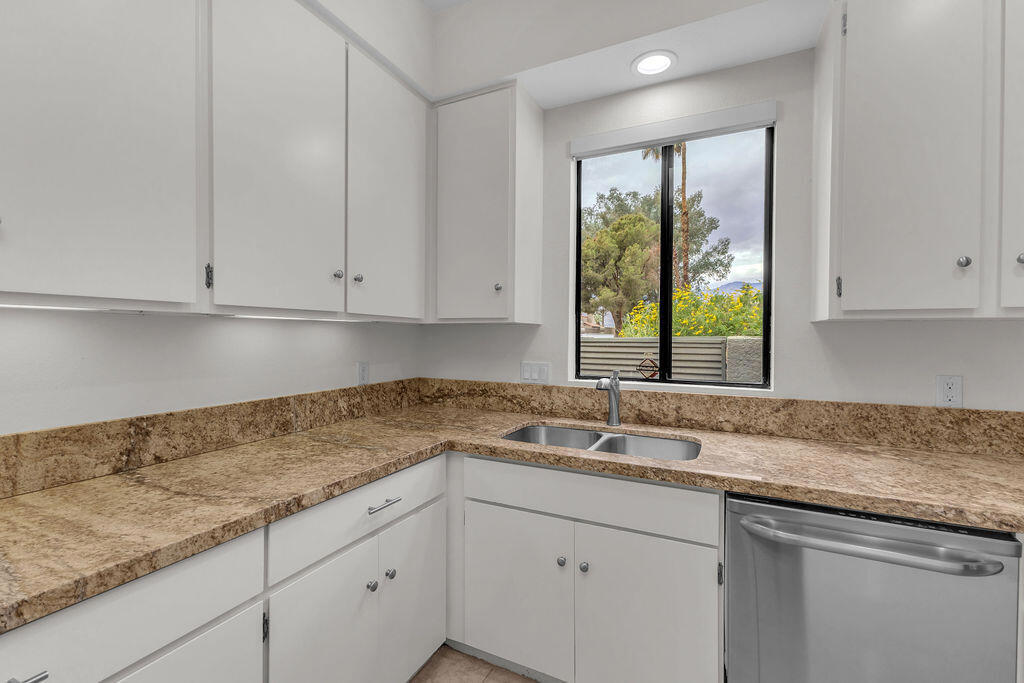 535 Desert West Drive