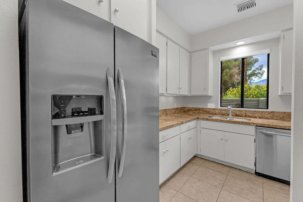 535 Desert West Drive