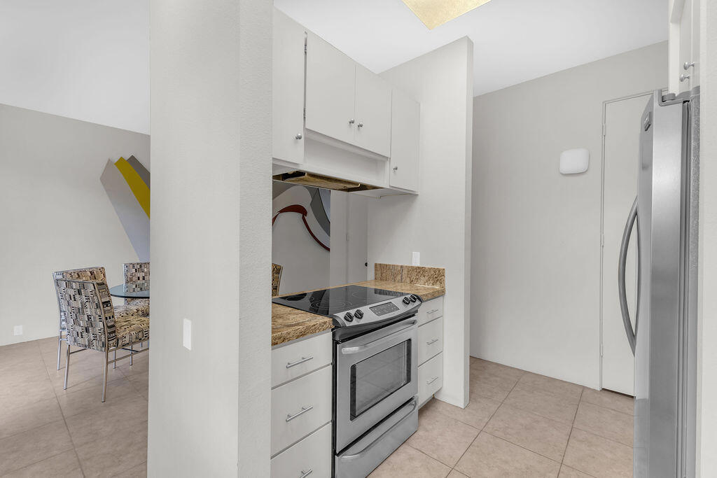 535 Desert West Drive