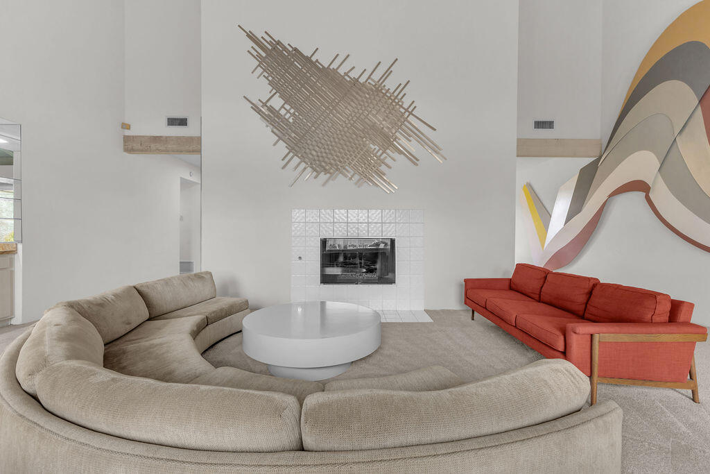 535 Desert West Drive