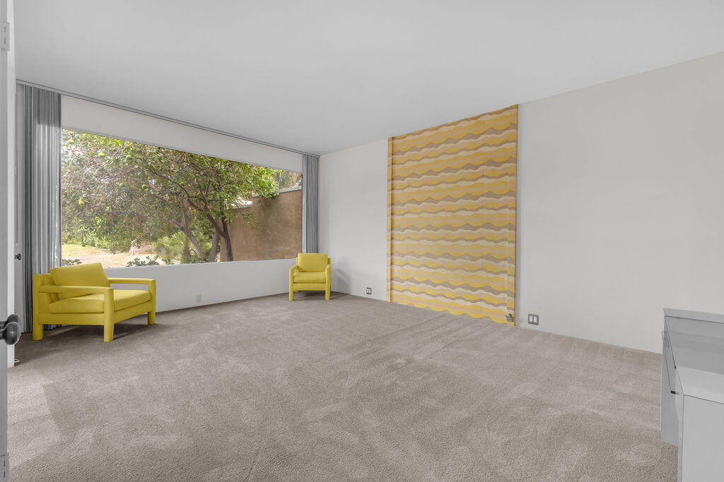 535 Desert West Drive