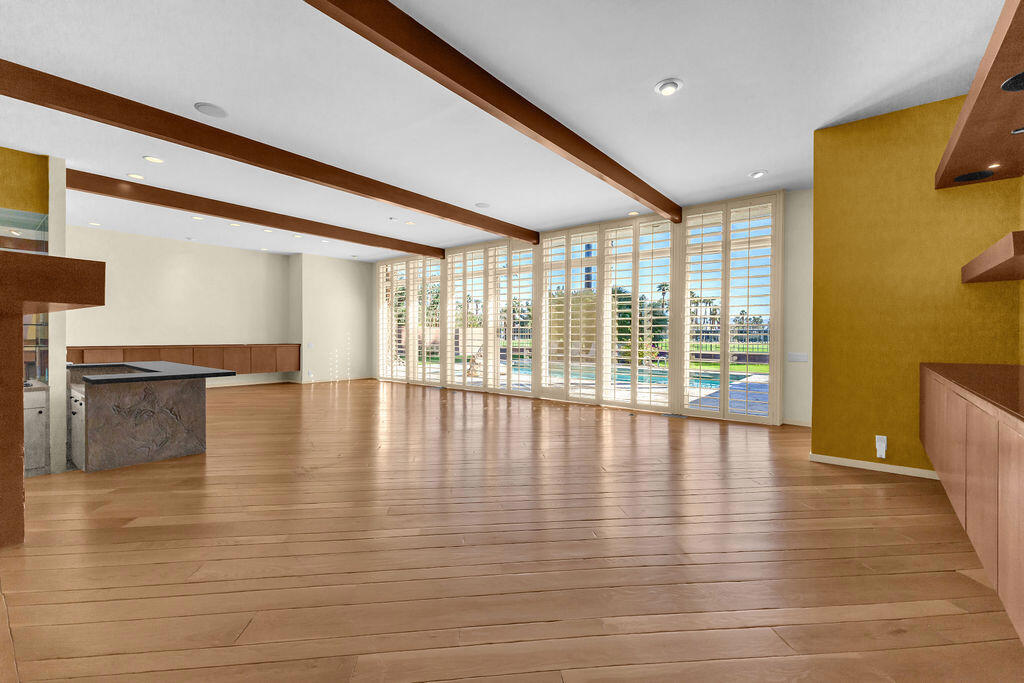 1421 Tamarisk W Street