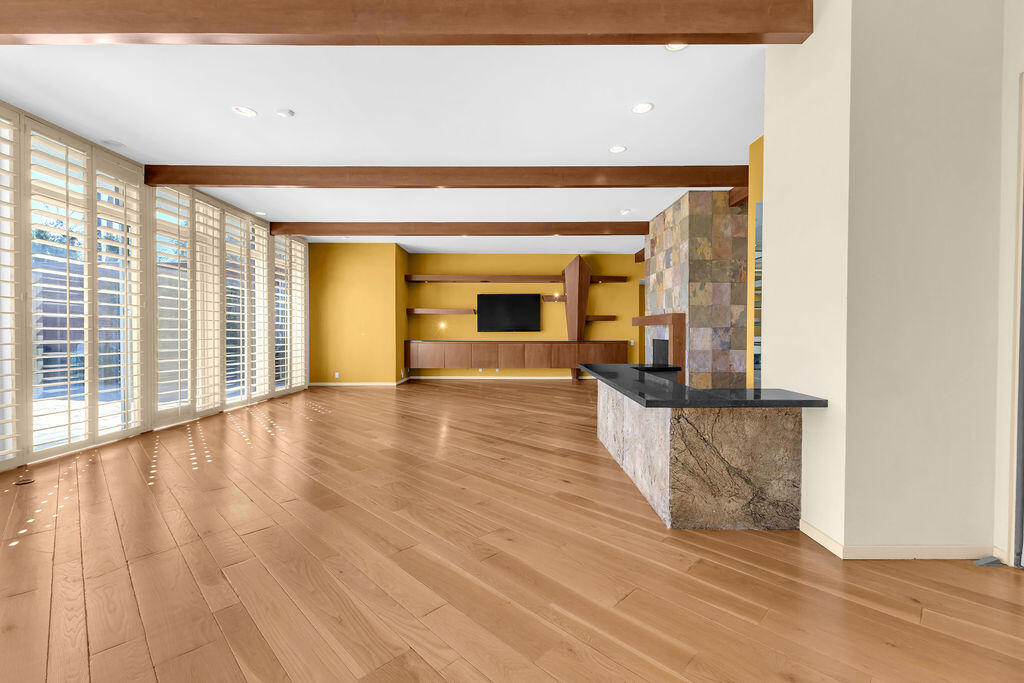 1421 Tamarisk W Street