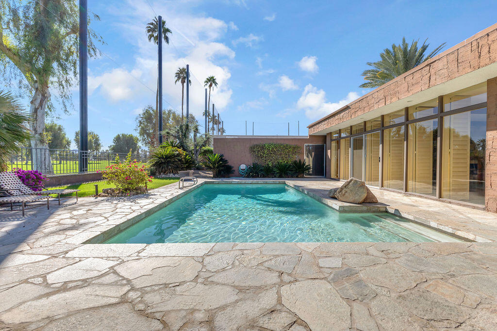 1421 Tamarisk W Street