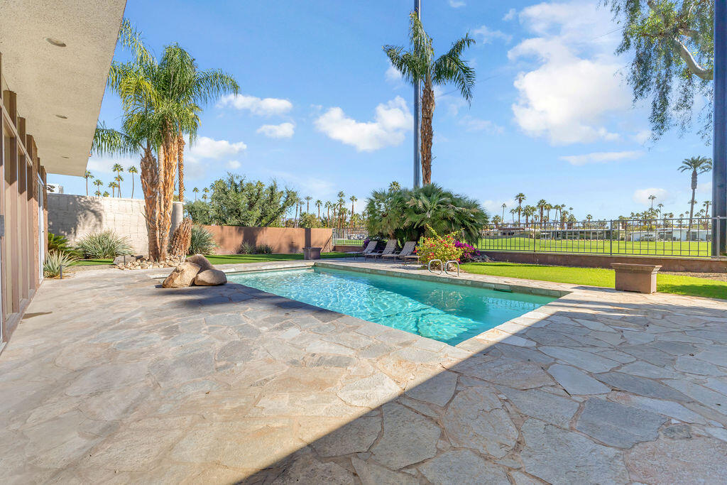 1421 Tamarisk W Street