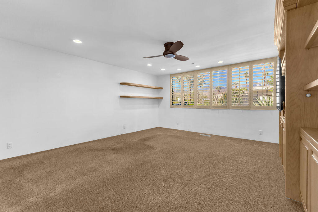 1421 Tamarisk W Street