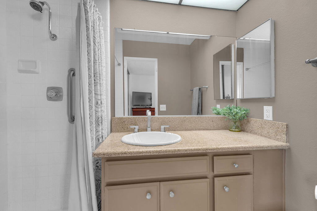 72954 Ken Rosewall Lane