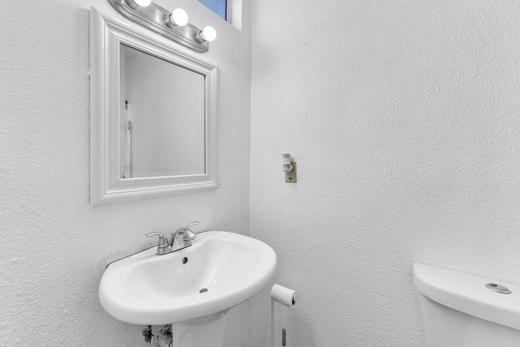 51735 Avenida Vallejo