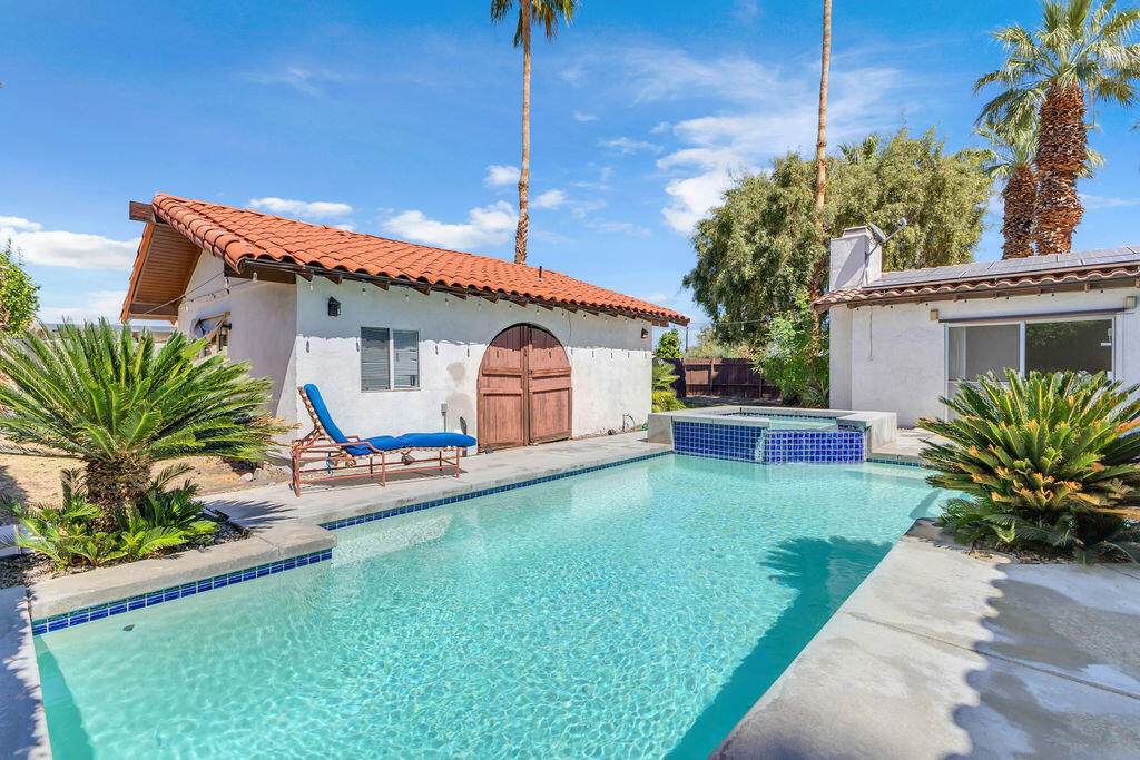 51735 Avenida Vallejo