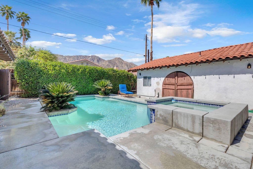 51735 Avenida Vallejo