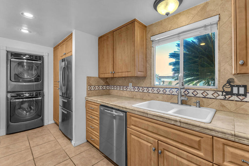 51735 Avenida Vallejo