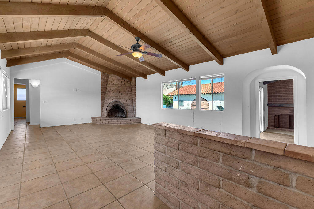 51735 Avenida Vallejo