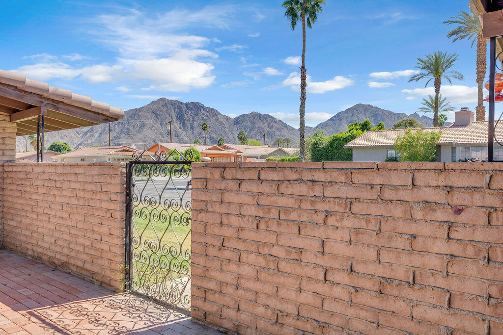 51735 Avenida Vallejo