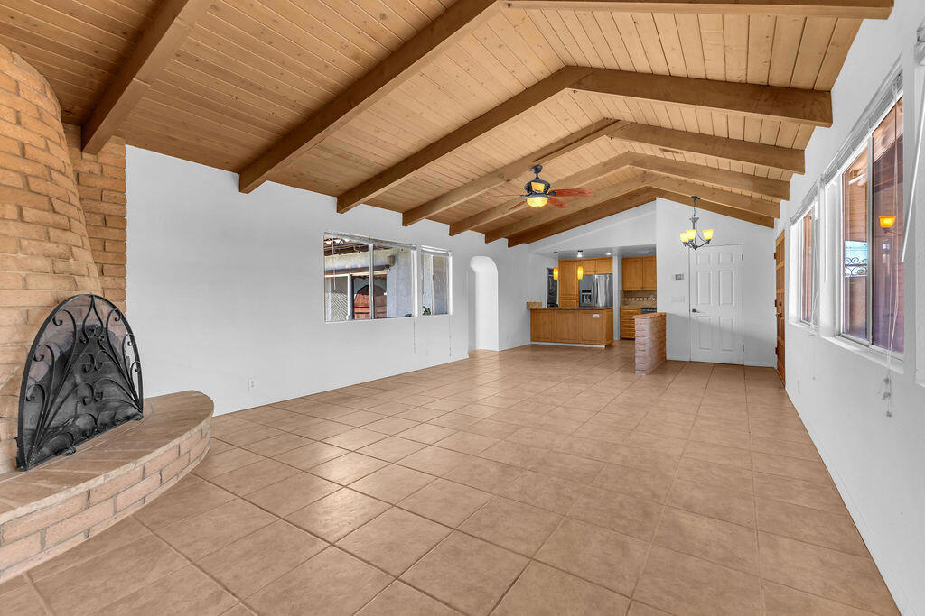 51735 Avenida Vallejo