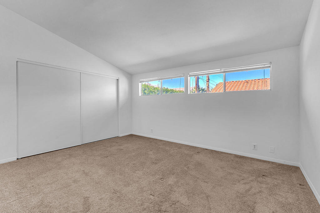 51735 Avenida Vallejo