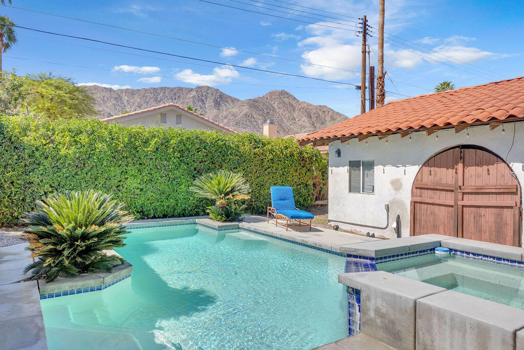 51735 Avenida Vallejo