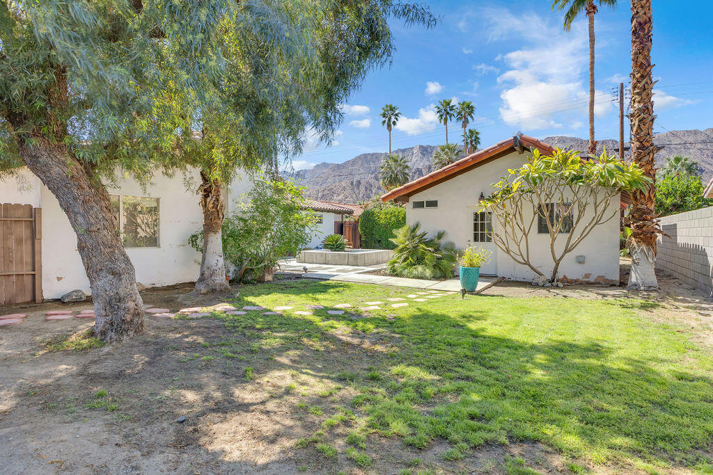 51735 Avenida Vallejo