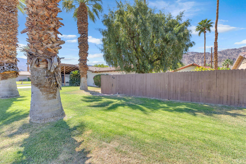 51735 Avenida Vallejo